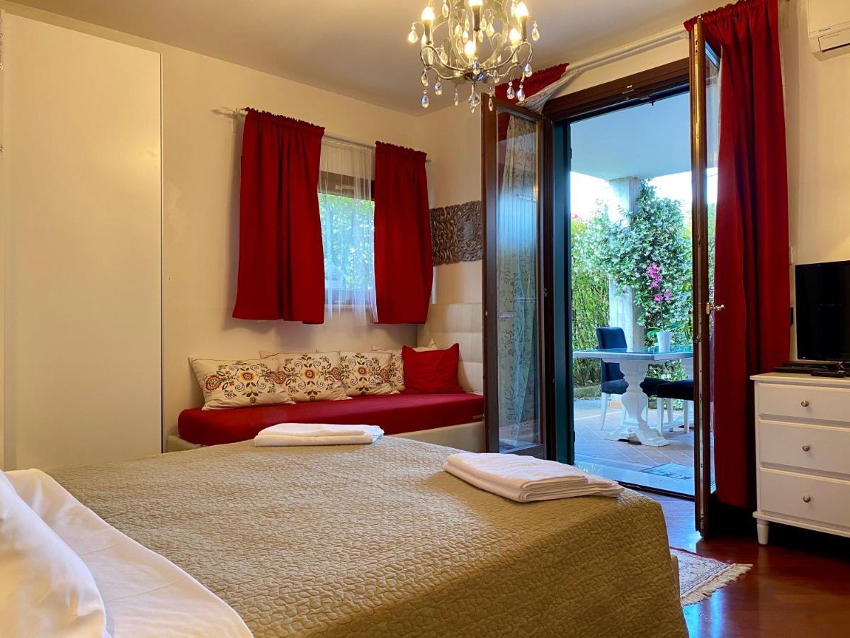 B&B Garda 4U Desenzano del Garda Buitenkant foto