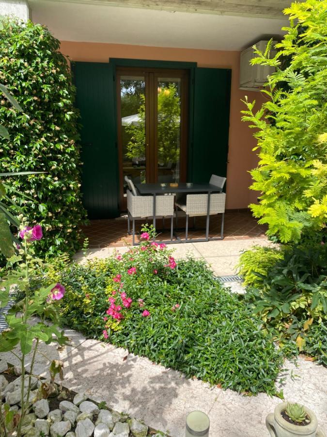 B&B Garda 4U Desenzano del Garda Buitenkant foto