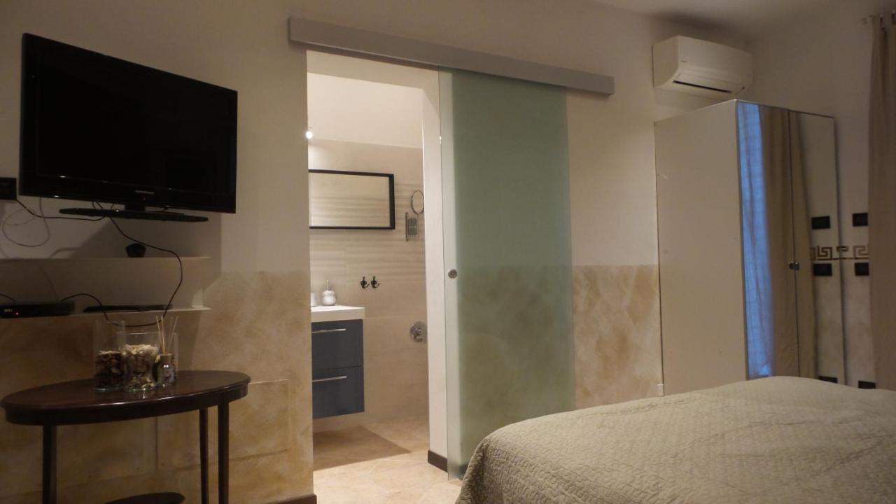 B&B Garda 4U Desenzano del Garda Buitenkant foto