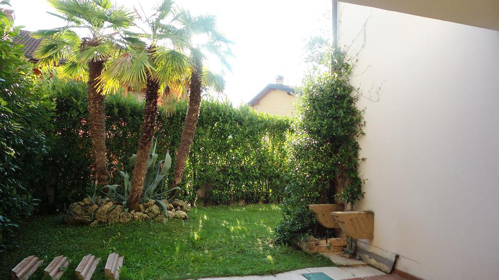B&B Garda 4U Desenzano del Garda Buitenkant foto