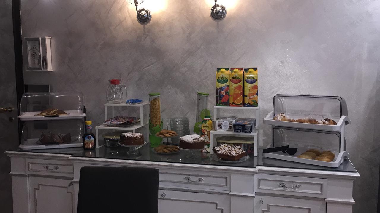 B&B Garda 4U Desenzano del Garda Buitenkant foto