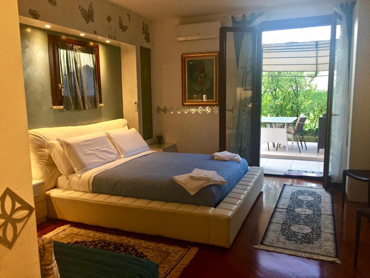 B&B Garda 4U Desenzano del Garda Buitenkant foto