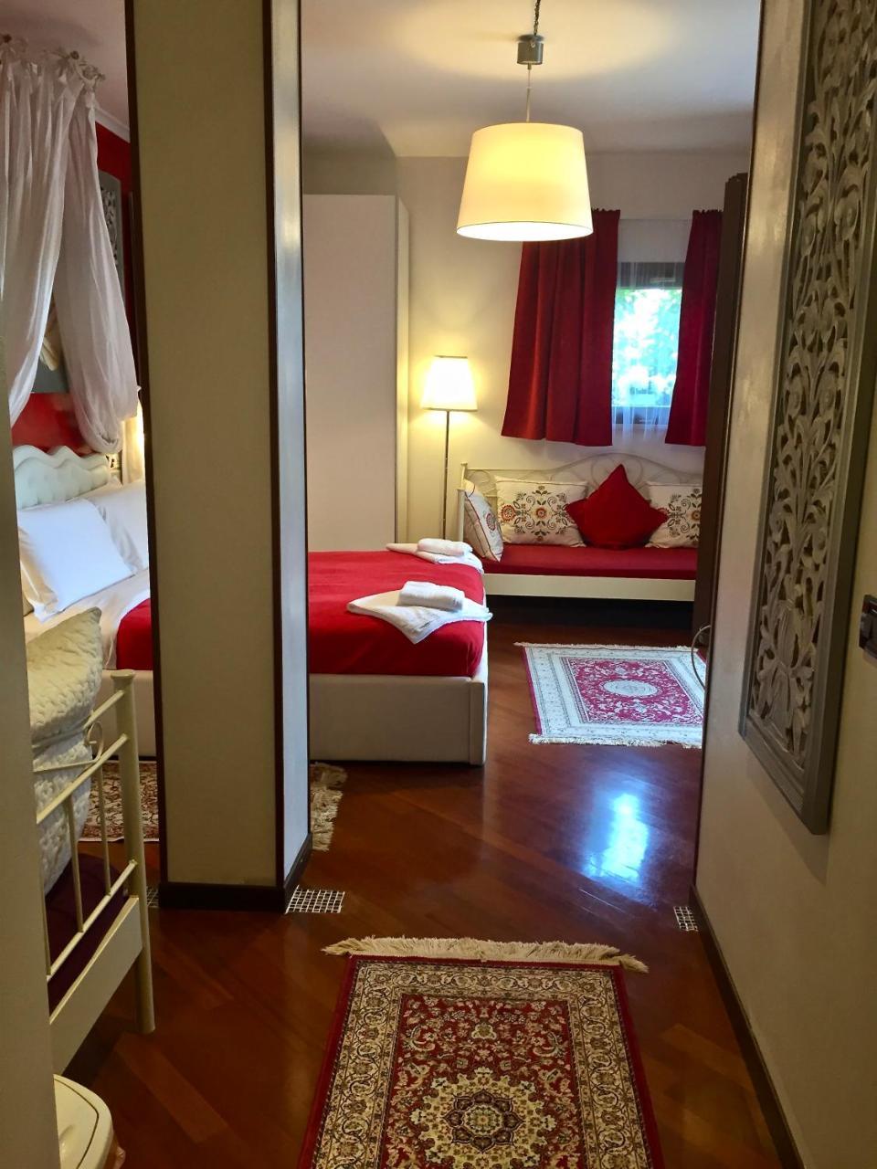 B&B Garda 4U Desenzano del Garda Buitenkant foto
