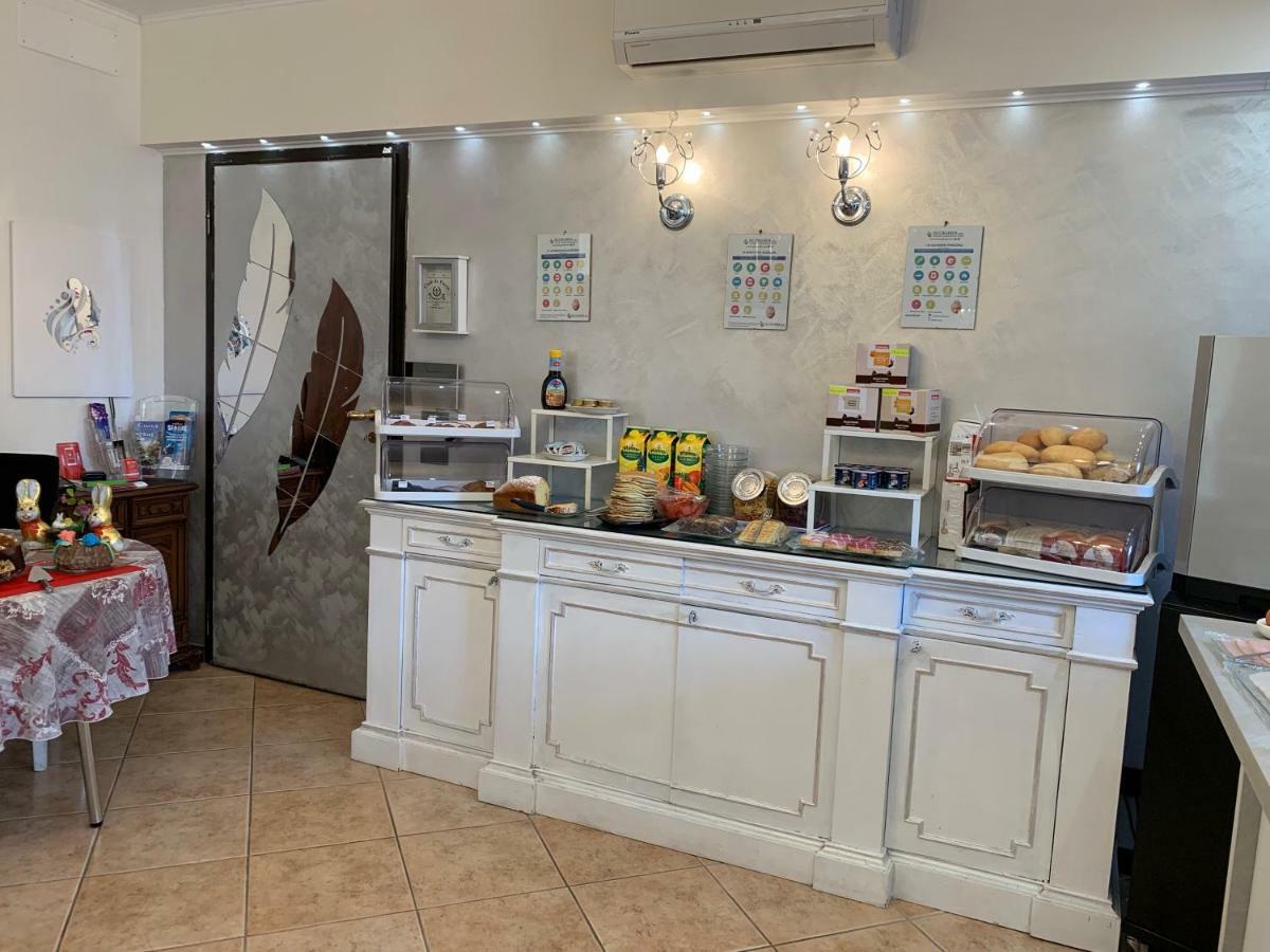 B&B Garda 4U Desenzano del Garda Buitenkant foto